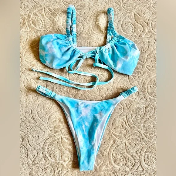 SHEIN BLUE AND WHITE TIE-DYE BIKINI SET -SIZE M - Picture 1 of 3